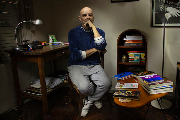 Fabián Casas: “Los personajes están vivos para un escritor”