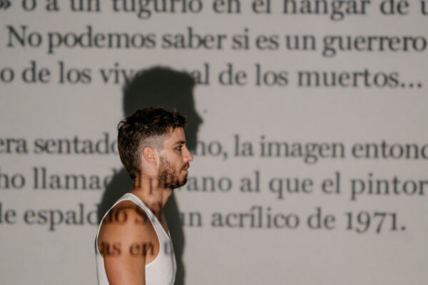 ARTES ESCÉNICAS: EN MITAD DE TANTO FUEGO